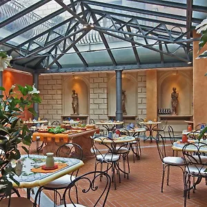 Alba Palace מלון