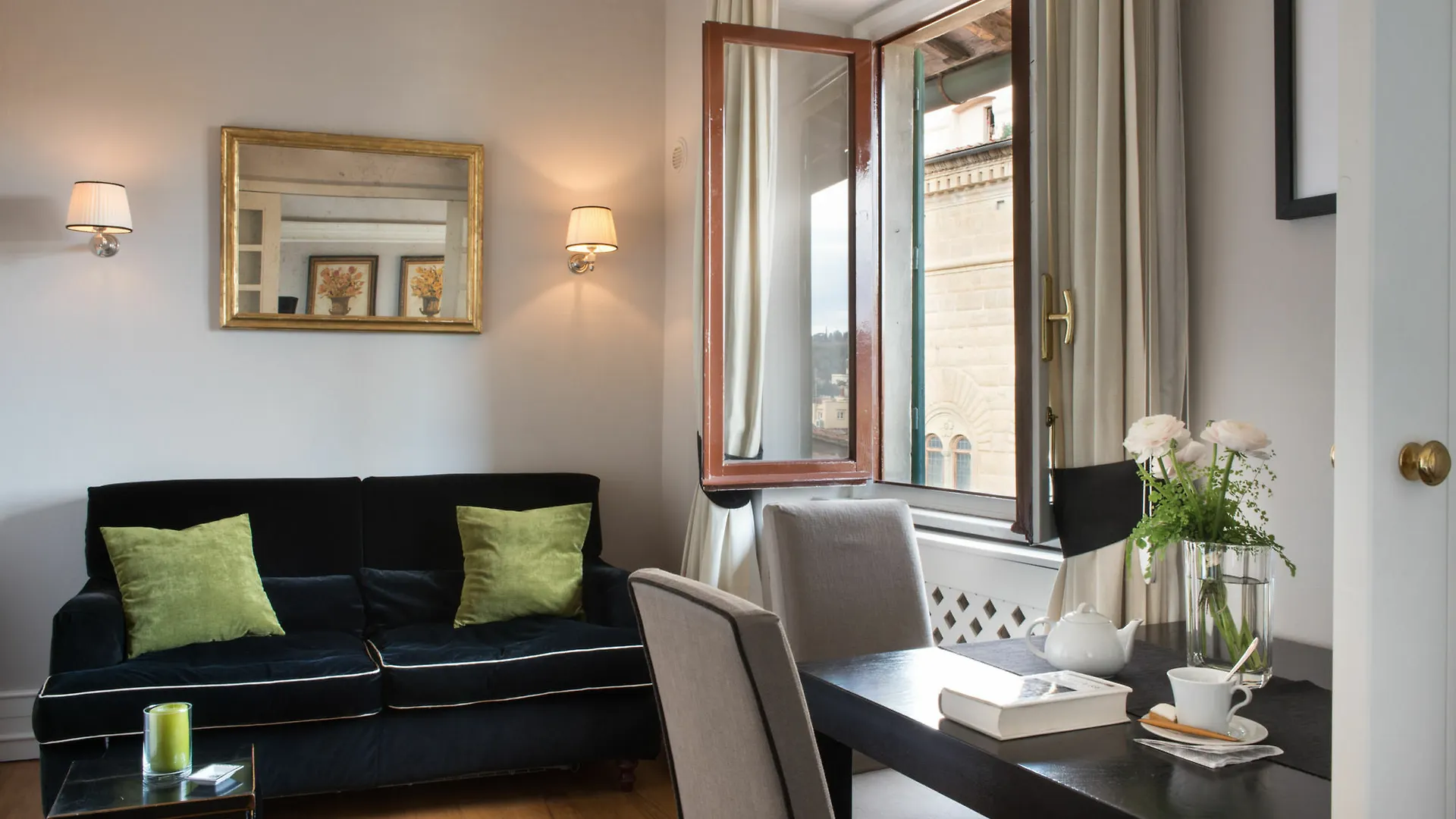 פירנצה Tornabuoni Suites Collection Residenza D'Epoca 2*,